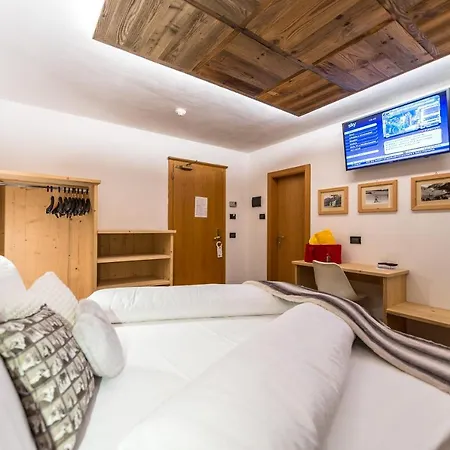فندق Alpstyle Albolina Wellness & Beauty كنازاي